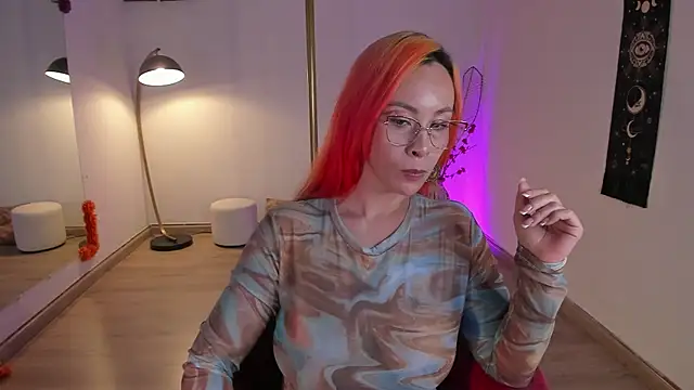 Snapshot of Kat_Art chatting on January 3, 2025, 2:10 am Kat Art online show from January 3, 2025, 2:10 am