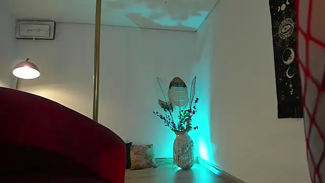 Snapshot of Kat_Art chatting on January 19, 2025, 2:25 am Kat Art online show from January 19, 2025, 2:25 am