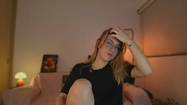 Dakotaa  online show from October 14, 2025, 4:46 am