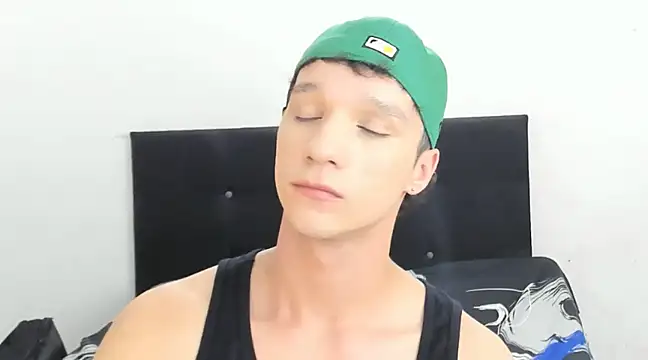 angelcortes online show from January 16, 2025, 11:48 pm