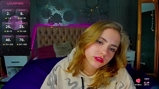 Snapshot of DellaRowe chatting on January 13, 2025, 4:30 pm DellaRowe online show from January 13, 2025, 4:30 pm