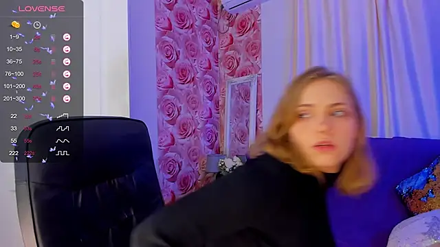 Snapshot of DellaRowe chatting on October 5, 2025, 5:06 am DellaRowe online show from October 5, 2025, 5:06 am