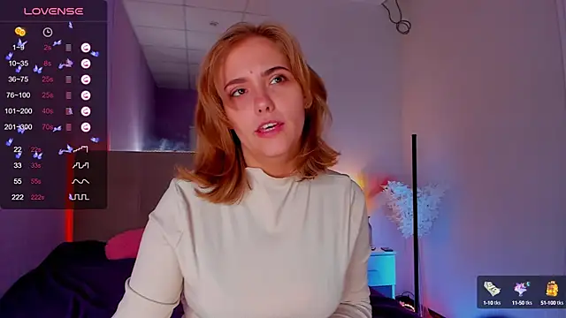 Snapshot of DellaRowe chatting on October 8, 2025, 12:14 pm DellaRowe online show from October 8, 2025, 12:14 pm