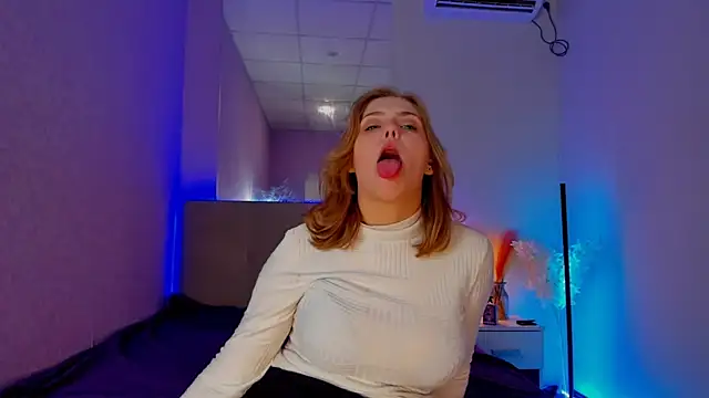 Snapshot of DellaRowe chatting on November 10, 2025, 1:10 pm DellaRowe online show from November 10, 2025, 1:10 pm