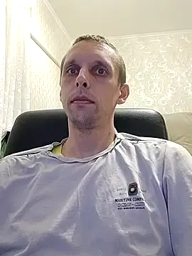 Snapshot of Yrikos1 chatting on October 28, 2025, 9:39 pm Yrikos1 online show from October 28, 2025, 9:39 pm