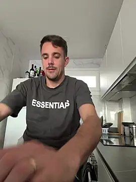 julian333 online show from March 12, 2025, 5:17 pm