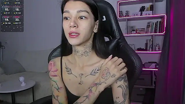 vinkitinkii online show from December 5, 2024, 5:26 am