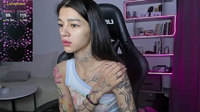 vinkitinkii online show from December 7, 2024, 5:37 am