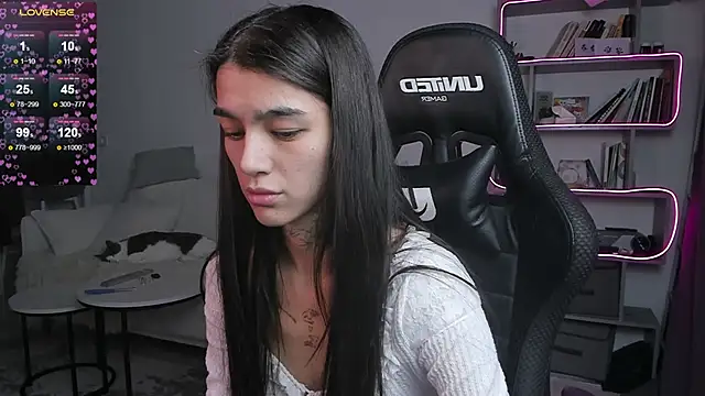 vinkitinkii online show from February 19, 2025, 9:39 am