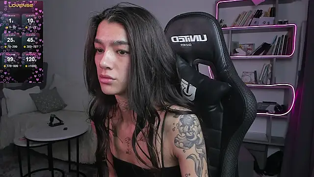 vinkitinkii online show from February 26, 2025, 10:26 am