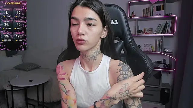 vinkitinkii online show from March 1, 2025, 6:46 am