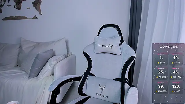 vinkitinkii online show from October 4, 2025, 7:17 am