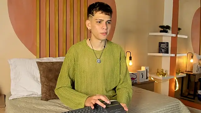 Jasson smit online show from October 19, 2025, 1:34 pm