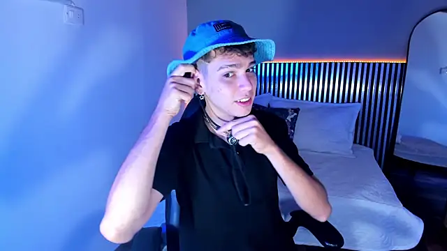 Jasson smit online show from November 2, 2025, 1:35 pm