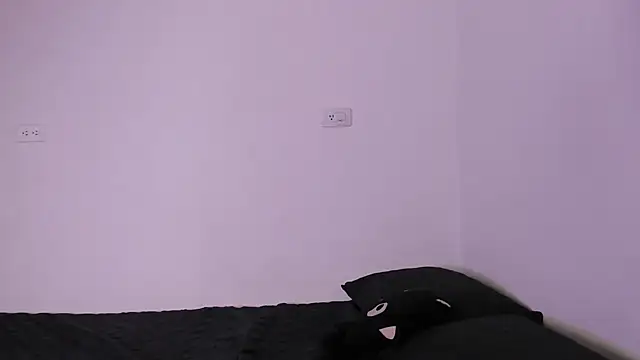 Snapshot of yungelitamor_ chatting on December 17, 2024, 11:39 am yungelitamor online show from December 17, 2024, 11:39 am