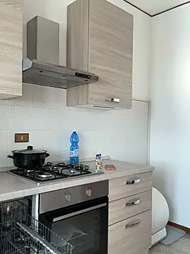 petrouchkaaa  online show from March 19, 2026, 9:13 am