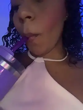 charlotteeruss online show from March 7, 2026, 3:25 am