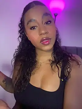 charlotteeruss online show from June 29, 2026, 10:10 pm