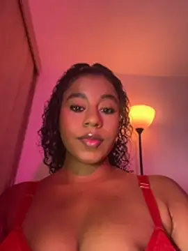 charlotteeruss online show from July 8, 2026, 10:47 pm