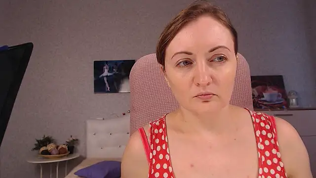 BettyFootFetish online show from December 4, 2025, 7:28 am