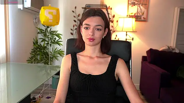 Snapshot of olivia_jeas chatting on May 2, 2026, 12:37 am olivia jeas online show from May 2, 2026, 12:37 am