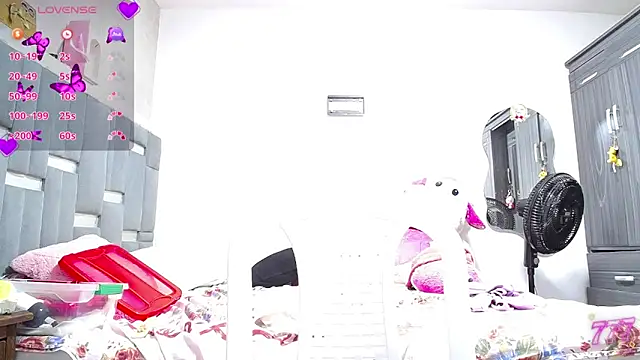 thickebonymilfF online show from May 24, 2026, 9:25 am