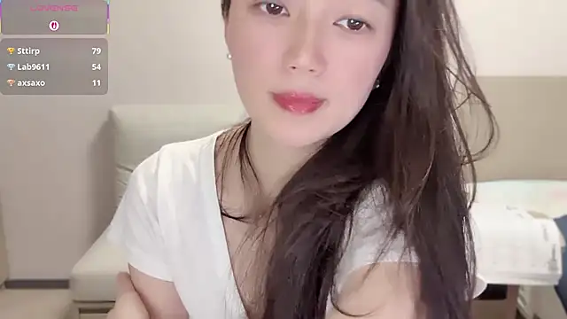 A-xena online show from October 27, 2025, 3:21 am