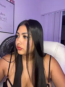 Snapshot of NatashaBrown12 chatting on October 29, 2025, 1:24 pm NatashaBrown12 online show from October 29, 2025, 1:24 pm