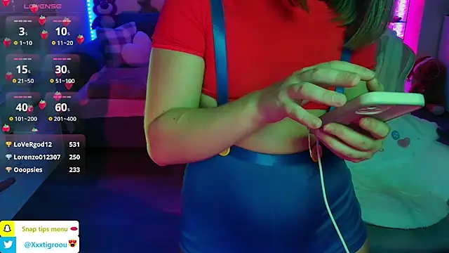 PetiteAngel666 online show from January 8, 2025, 11:19 pm