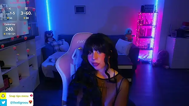 PetiteAngel666 online show from February 2, 2025, 4:59 am