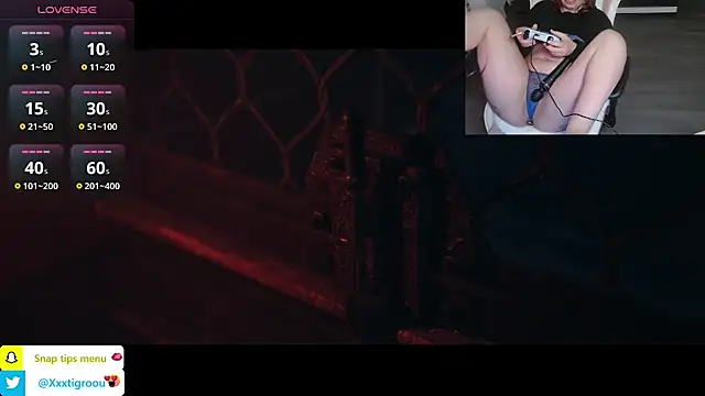 PetiteAngel666 online show from March 11, 2025, 4:29 pm