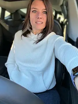 LadyLena1 online show from October 14, 2025, 4:08 pm