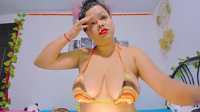 Alhelqueen online show from September 28, 2025, 7:30 pm