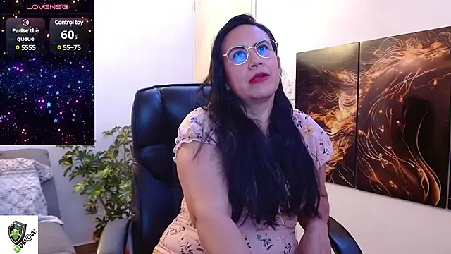 Snapshot of amalia_brunette chatting on March 6, 2025, 10:47 pm amalia brunette online show from March 6, 2025, 10:47 pm