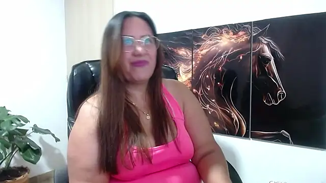 amalia brunette online show from June 18, 2026, 11:31 pm