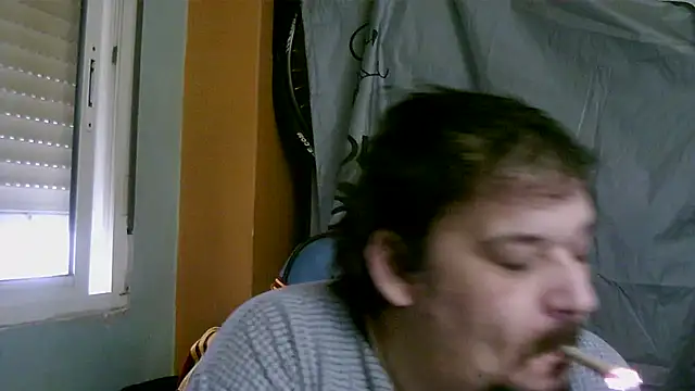 porkorossy online show from December 17, 2025, 8:09 am