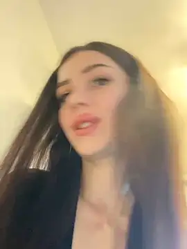 Snapshot of SofiaLaLight chatting on February 3, 2025, 8:24 am SofiaLaLight online show from February 3, 2025, 8:24 am