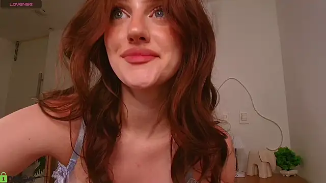 Skinny Alice online show from March 24, 2026, 11:32 pm