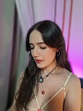Kate Amaretto  online show from August 5, 2026, 1:52 am