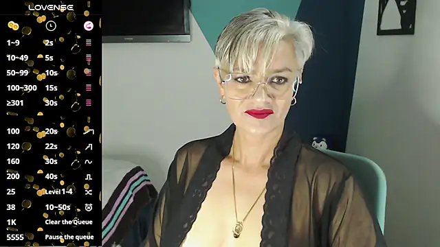 Snapshot of scarlett_paris22 chatting on March 5, 2025, 11:27 pm scarlett paris22 online show from March 5, 2025, 11:27 pm