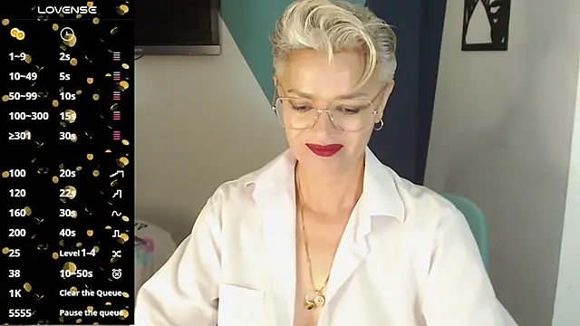 Snapshot of scarlett_paris22 chatting on March 16, 2025, 11:14 pm scarlett paris22 online show from March 16, 2025, 11:14 pm