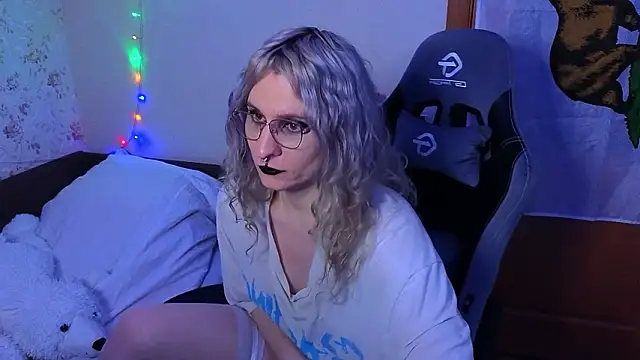 Lori Myaf online show from January 15, 2026, 1:59 pm