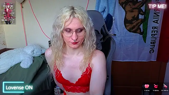 Lori Myaf online show from April 7, 2026, 3:45 pm