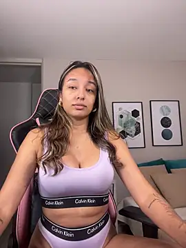 DianaHopson online show from November 12, 2025, 12:44 am