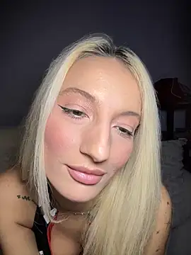 Ella Charm online show from September 28, 2025, 4:12 pm