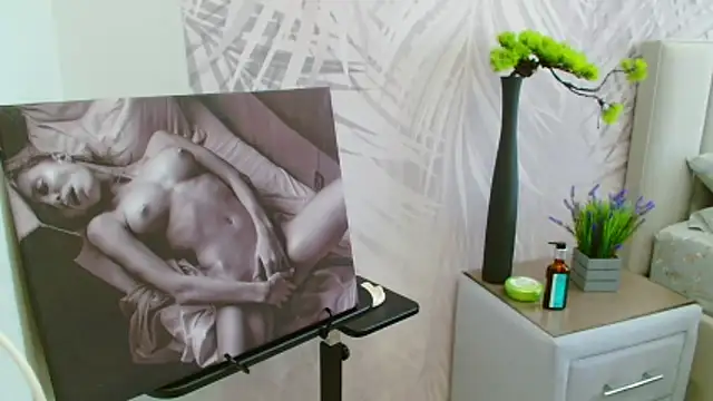 EveLove33 online show from March 18, 2026, 7:22 am