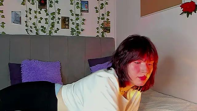 Snapshot of miss_Lizzy chatting on March 8, 2025, 4:23 am miss Lizzy online show from March 8, 2025, 4:23 am