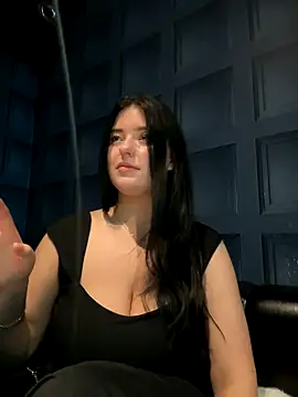 Snapshot of Angela_Fosterr chatting on November 9, 2025, 8:18 pm Angela Fosterr online show from November 9, 2025, 8:18 pm