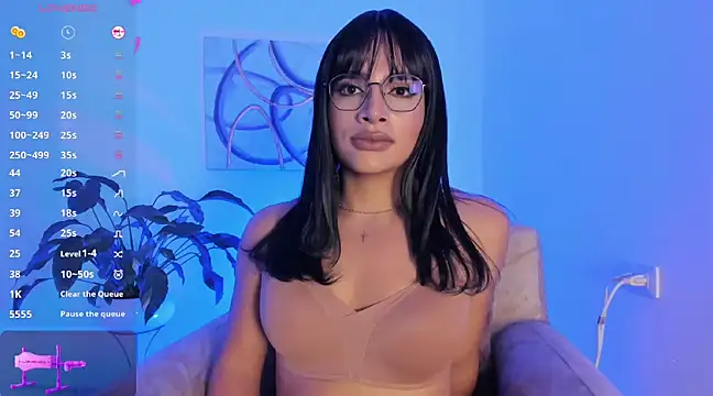 dahnia- online show from February 6, 2025, 6:29 am