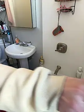 Snapshot of demonslayerr999 chatting on January 13, 2025, 6:38 pm demonslayerr999 online show from January 13, 2025, 6:38 pm